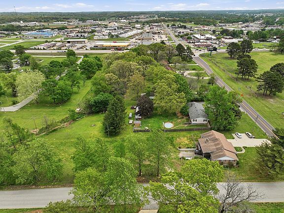 3rd image of 1813 Gibson Avenue
