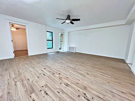 4th image of 32 W 69th St APT B