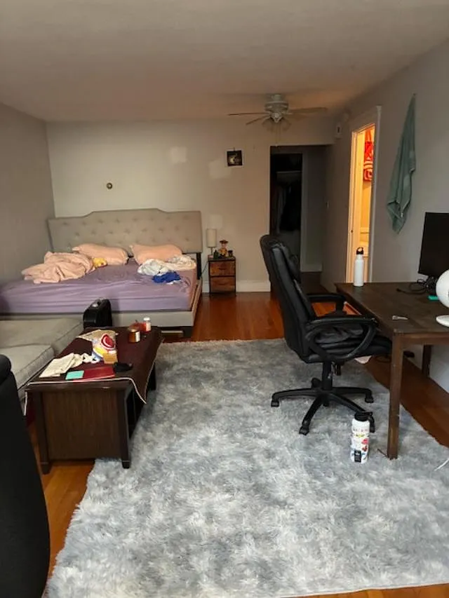 Studio, 999 sqft, $2,100 — Photo 3