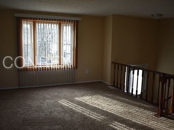 2nd image of 2998 Spruceway Dr