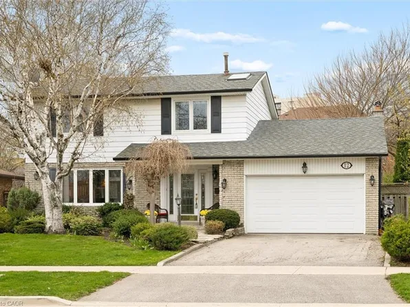 12 Burnhamill Pl, Toronto, ON M9C 3S4