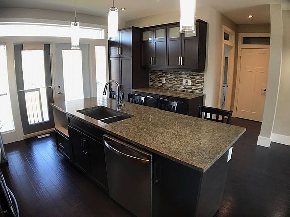 3rd image of 177A Ward Cres