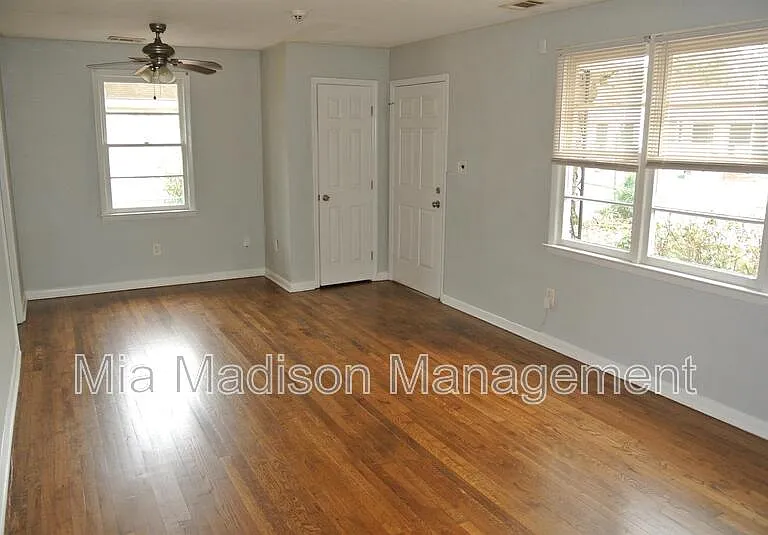 310 Forrest Ave — Photo 3