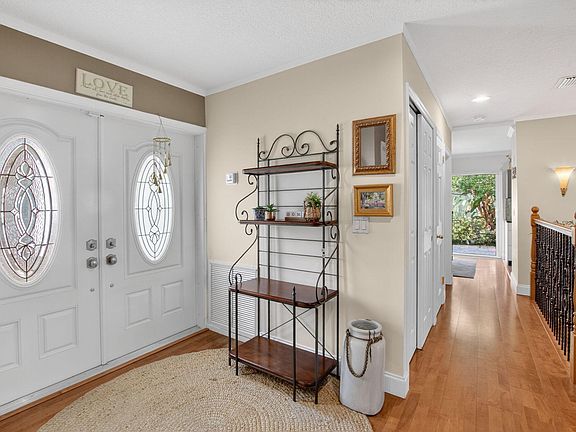 5th image of 22340 Greentree Circle