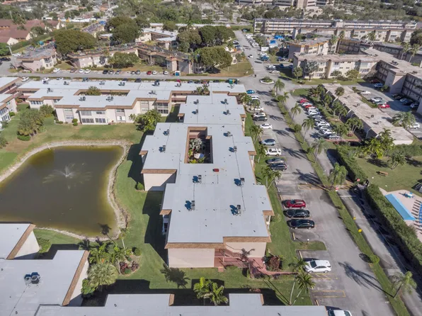 504 Davis Road #86, Palm Springs, FL 33461