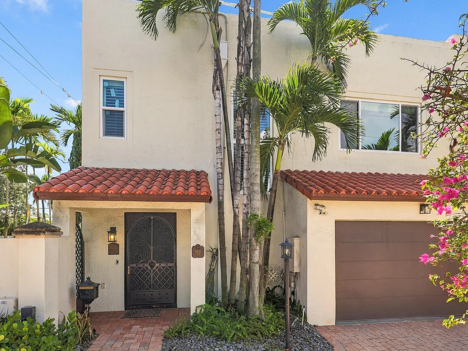 3 bed, 2.5 bath, 2200 sqft, $8,000 — Photo 3