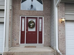 1911 Tamahawk Ln, Naperville, IL 60564