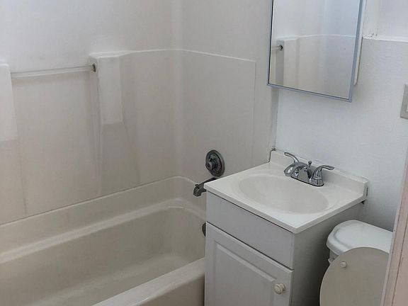 4th image of 212 W Palmer Ave #24