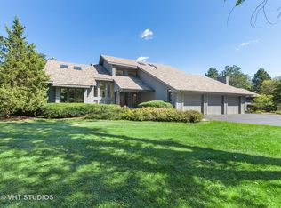 34823 N Oak Knoll Cir, Gurnee, IL 60031