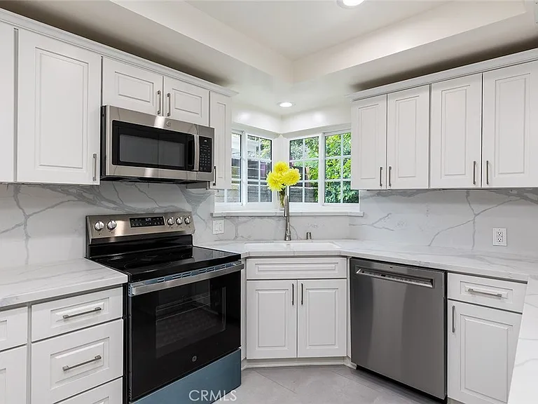 3511 Paraiso Way — Photo 18