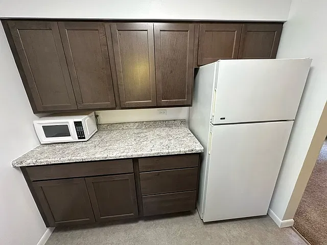 2 bed, 950 sqft, $1,425 — Photo 4