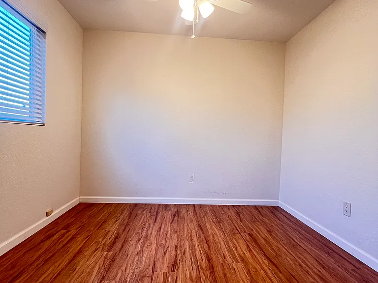 3293 Oak Knoll Dr — Photo 10