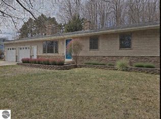 1830 S West Bay Shore Dr, Suttons Bay, MI 49682