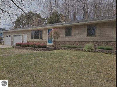 1830 S West Bay Shore Dr, Suttons Bay, MI, 49682