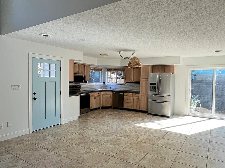 Wildwood Dr — Photo 5