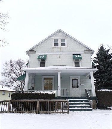 2nd image of 614 Alice St