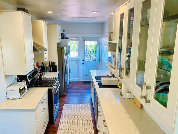 4th image of 1224 47th St