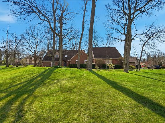2nd image of 2734 Cricket Woods Dr