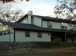 12787 Perry Rd, Central Point, OR 97502