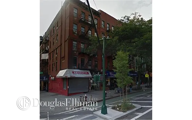 Rented by Douglas Elliman | media 15