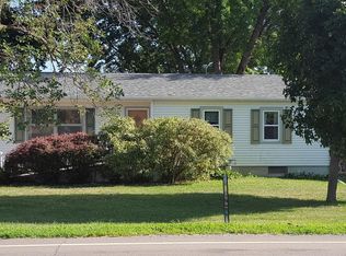 230 South St, Akron, IA 51001