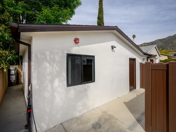 1361 Alameda Ave, Glendale, CA 91201