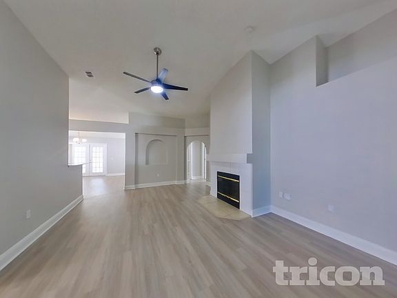3rd image of 1656 Dartmouth Dr
