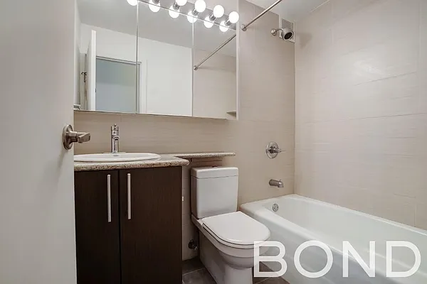 Rented by Bond New York | media 5