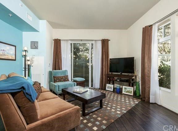 5th image of 488 E Ocean Blvd Unit 107