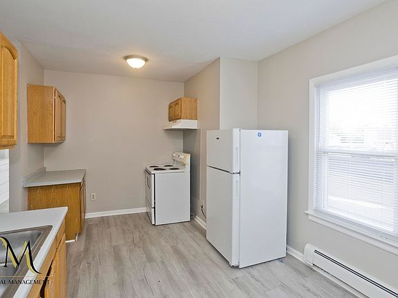 3rd image of 129-139 Hubbard St #135-2L