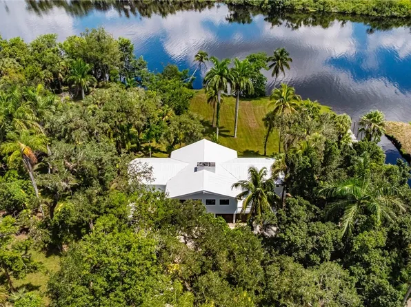 19481/483 S River Rd, Alva, FL 33920