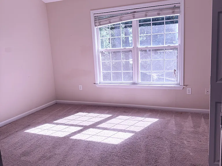 240 Cleveland Rd #115 — Photo 6