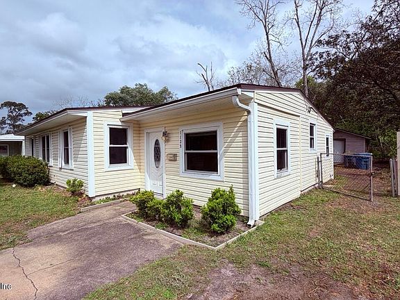 3rd image of 1139 DE PAUL Drive