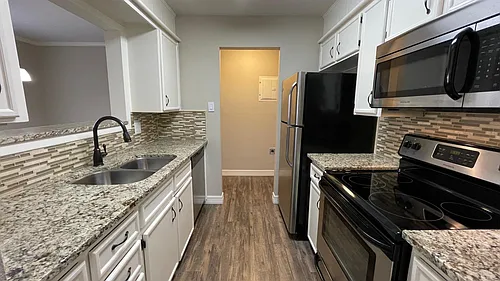 2339 33rd St Photo 1