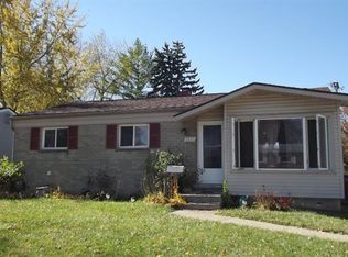 1530 Northgate St, Westland, MI