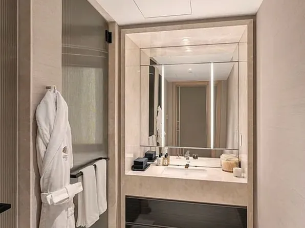 685 5th Avenue image 6 of 18