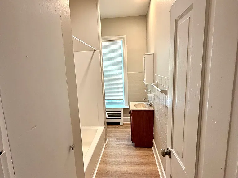 21 Walnut St — Photo 7