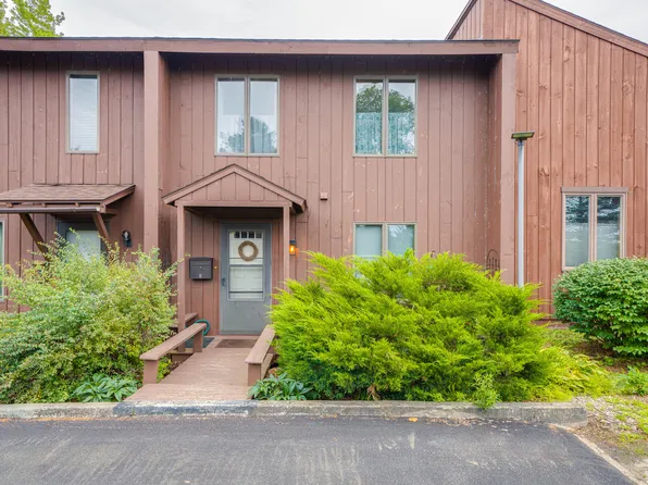4 Park Rdg, Tupper Lake, NY 12986