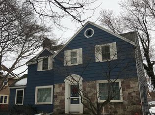 21 Barons Rd, Irondequoit, NY 14617