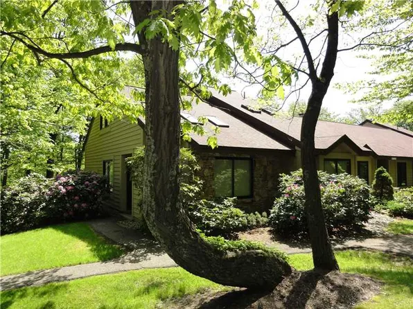 1486 Saddler Way, Somerset, PA 15501