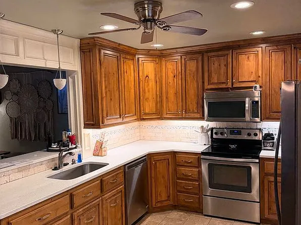 2401 Havenwood Dr, Harrah, OK 73045
