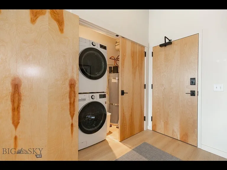 515 W Aspen St #305 — Photo 4