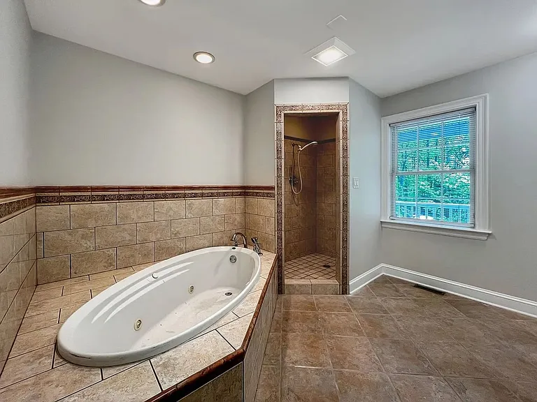 8651 Nesslewood Rd — Photo 31