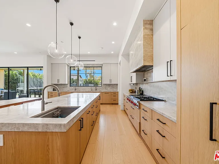 9206 Monte Mar Dr — Photo 12