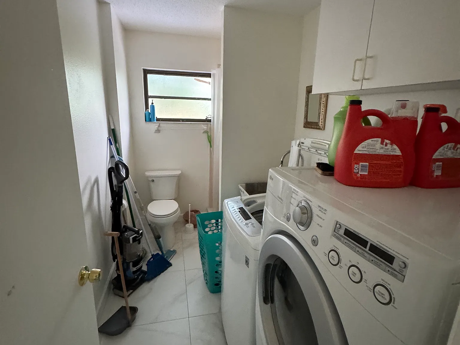 1 bed, 2600 sqft, $949 — Photo 3