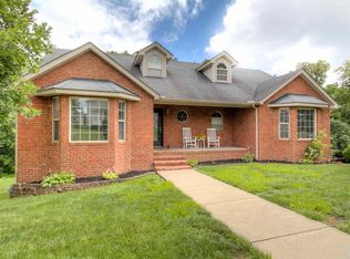 19 Market St, Hurricane, WV 25526