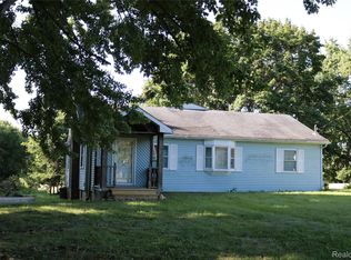 8294 Davison Rd, Davison, MI 48423