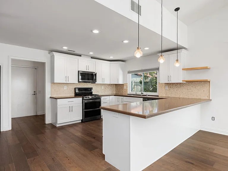 3607 Laredo St — Photo 5