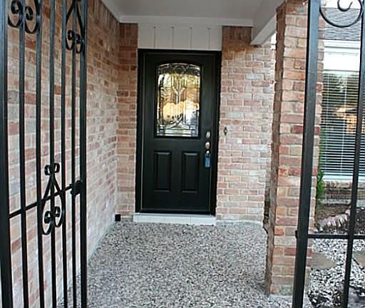 2nd image of 6 Bendwood Dr