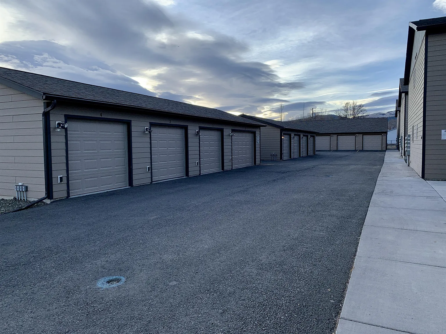 1021 Enterprise - 4 — Photo 4